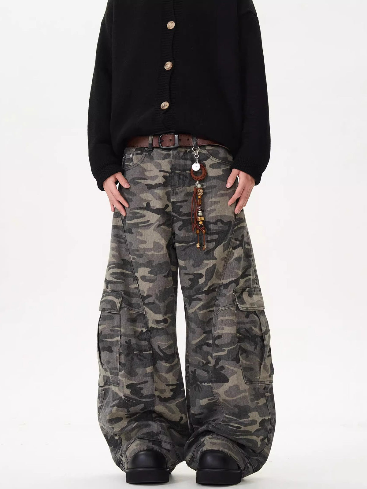 Camouflage Wide-Leg Jeans