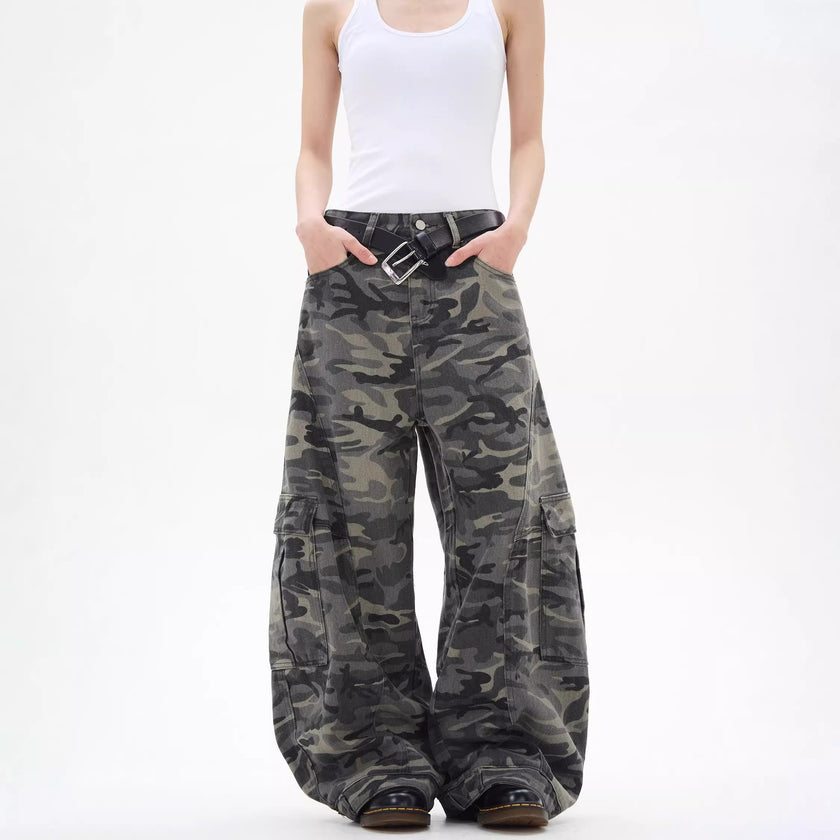 Camouflage Wide-Leg Jeans