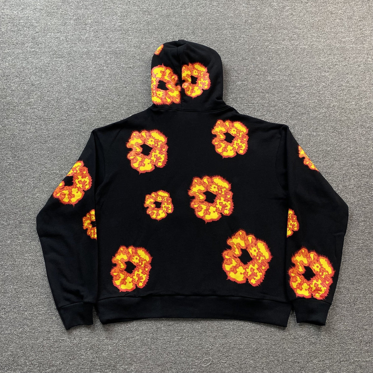 DENIM TEARS x OFFSET WREATH HOODIE BLACK - netstar®