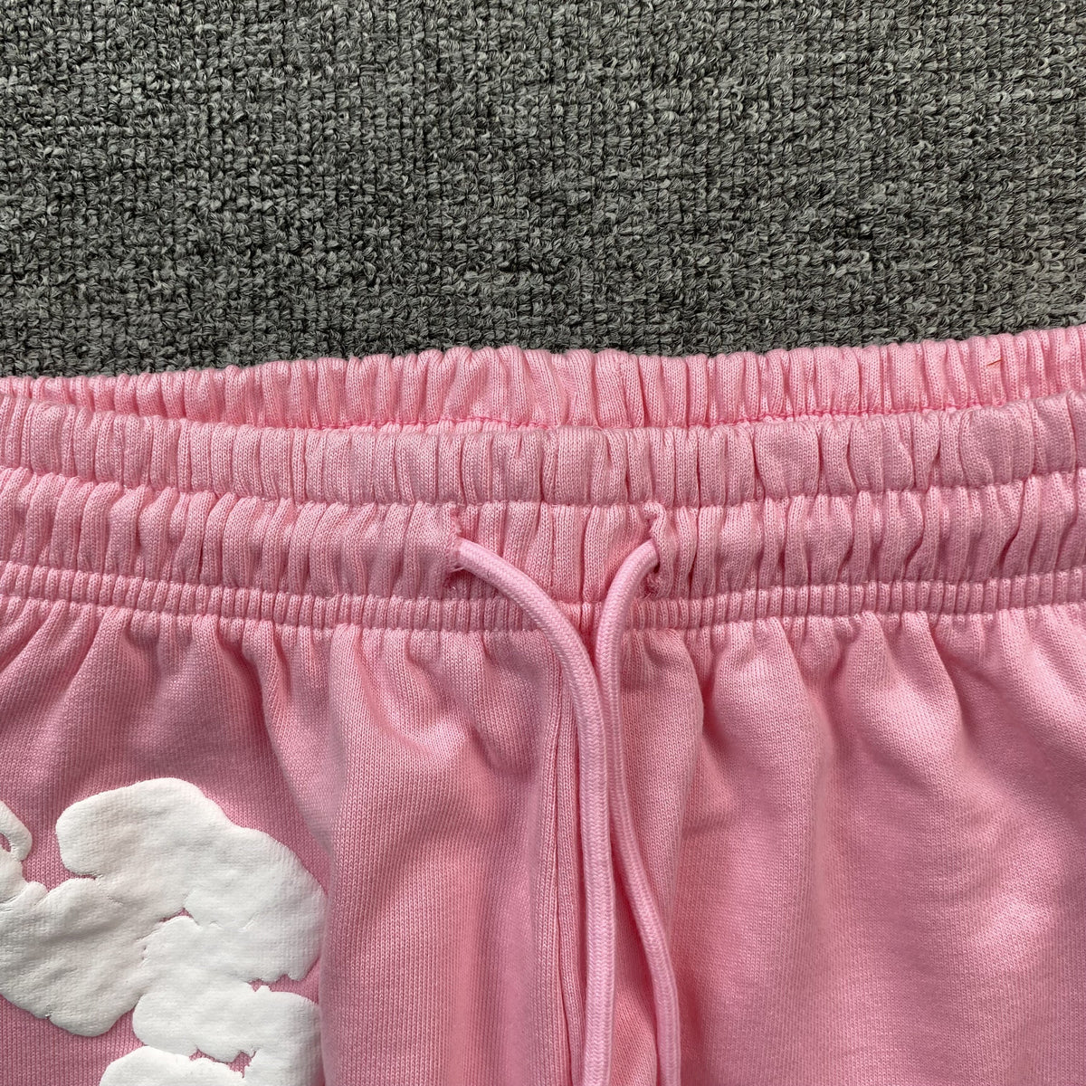 DENIM TEARS COTTON WREATH SWEATPANTS PINK - netstar®