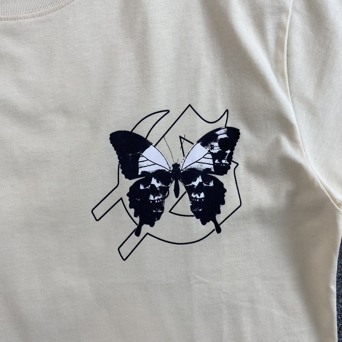 GODSPEED BUTTERFLY EFFECT T-SHIRT BONE - netstar®