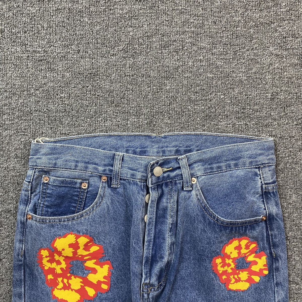 DENIM TEARS x OFFSET JEANS LIGHT WASH - netstar