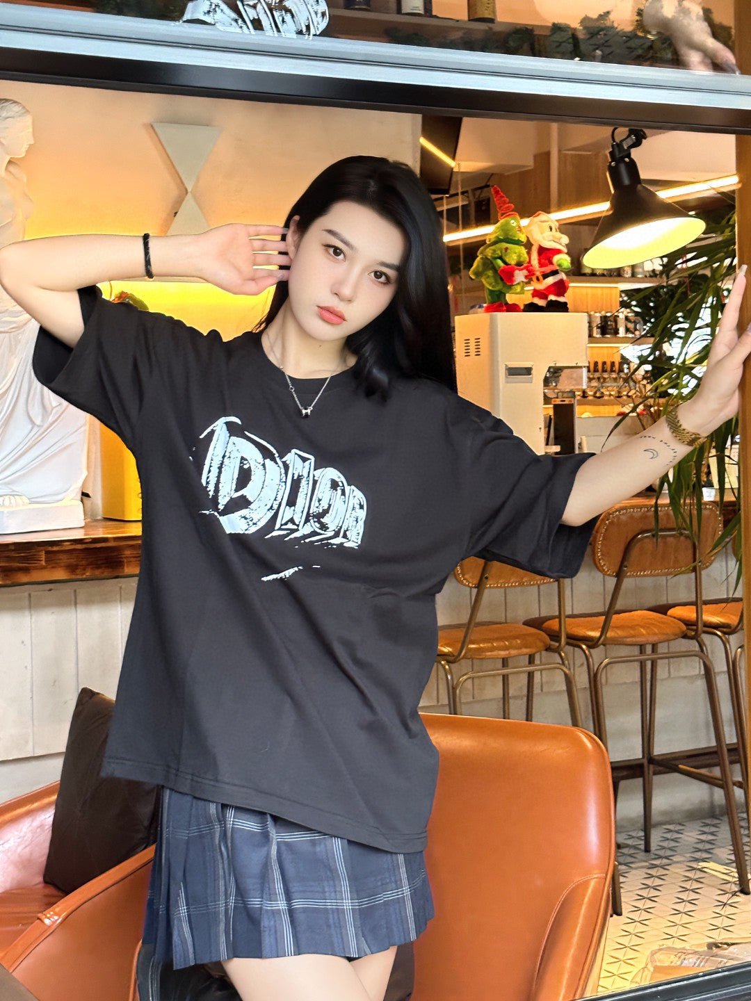 Dior Black T-Shirt with Bold Logo - netstar