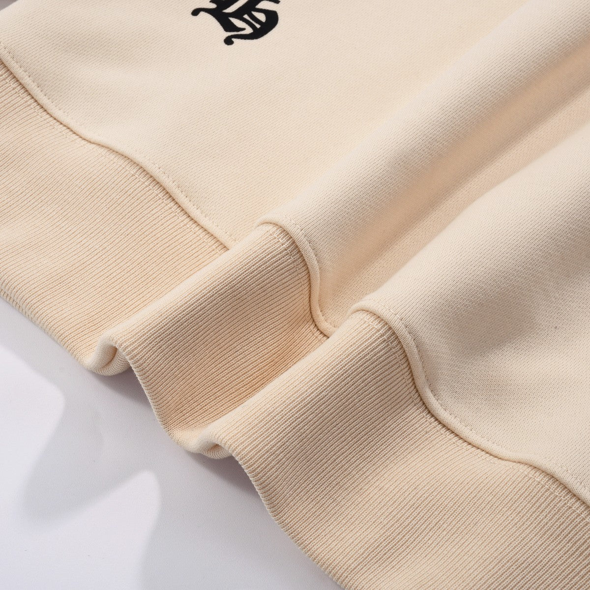 CHROME HEARTS WHITE CROSS PATCH SWEATSHIRT BEIGE - netstar®