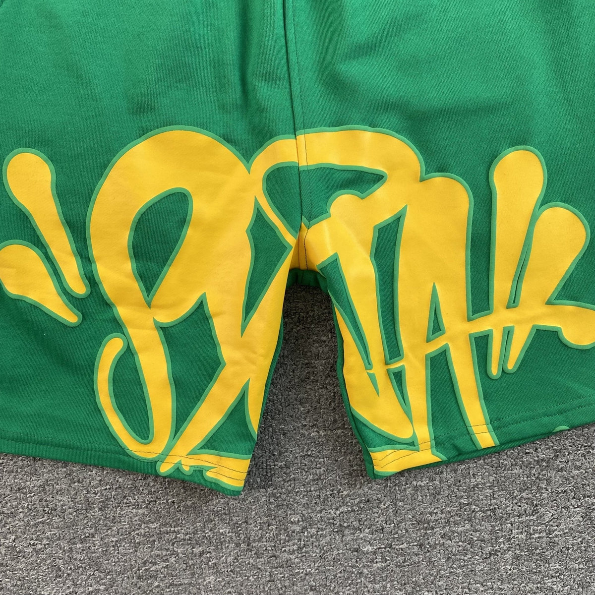 SYNA WORLD SHORTS GREEN - netstar®
